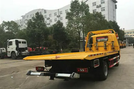 乐山救援拖车拖车24小时服务热线